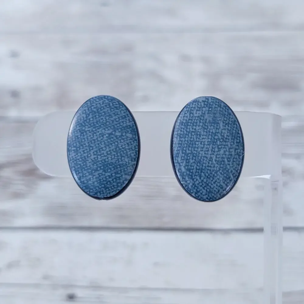 Vintage Clip On Earrings Blue Patterned Oval